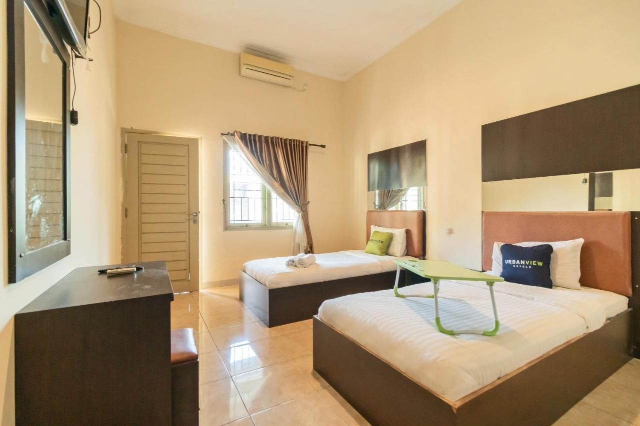 Urbanview Hotel Nugraha Palembang By Reddoorz מראה חיצוני תמונה