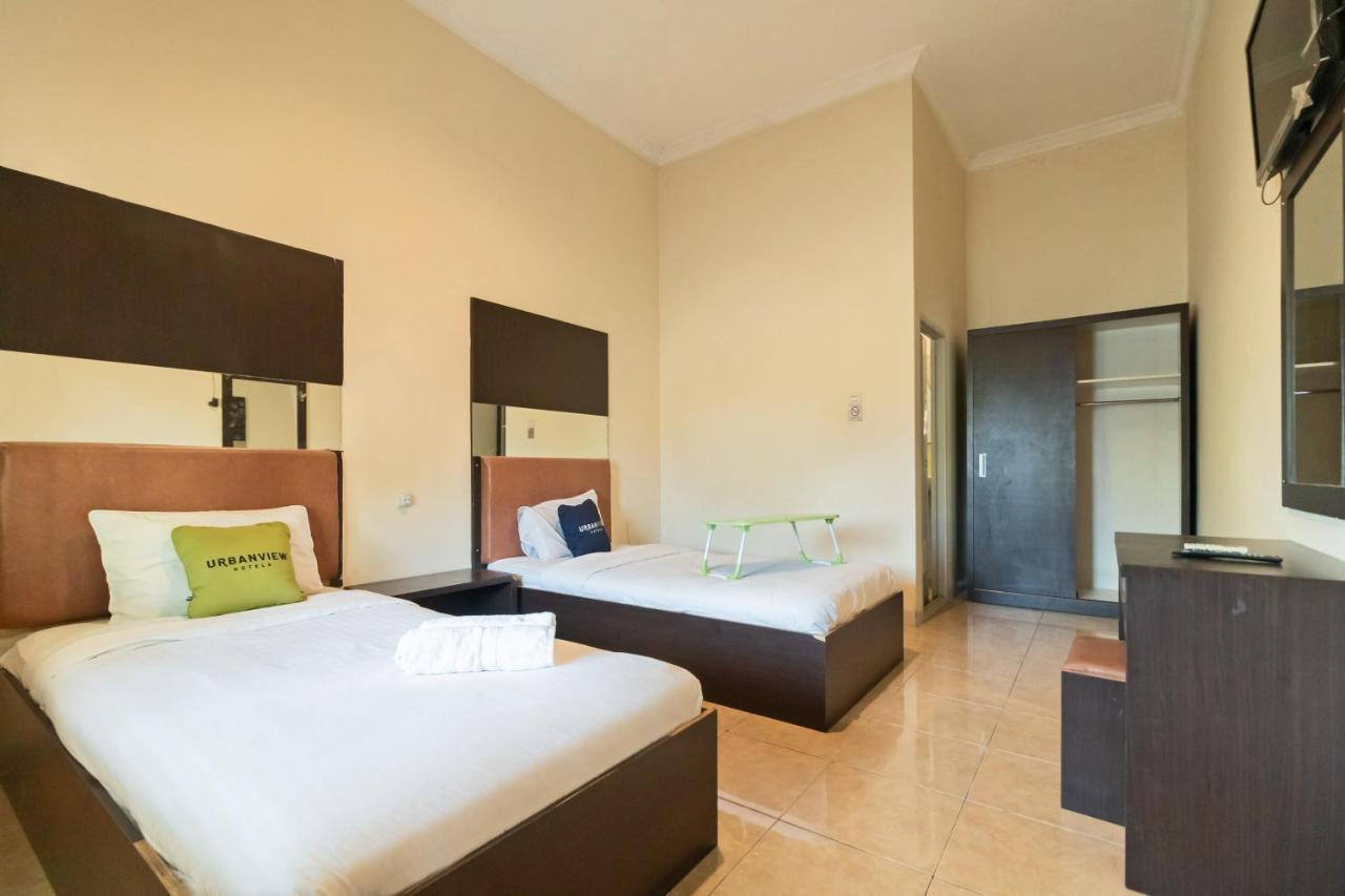 Urbanview Hotel Nugraha Palembang By Reddoorz מראה חיצוני תמונה